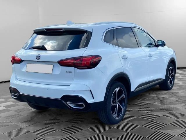 MG HS