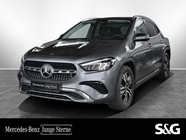 Mercedes-Benz GLA 220 4M AHK+DISTRO+TOTWINKEL+KAMERA+LED+18" 2025 Benzine