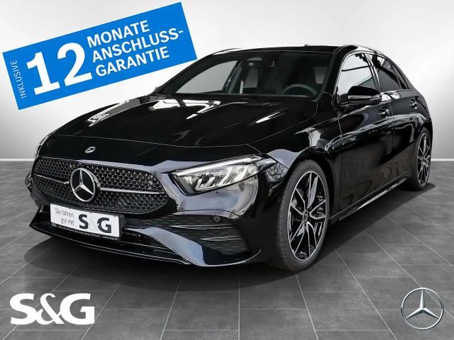 Mercedes-Benz A 200 AMG MBUX+RüKam+LED+AHK+Night+19+Totwinkel 2026 Benzine