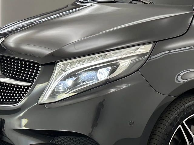 Mercedes-Benz V 280