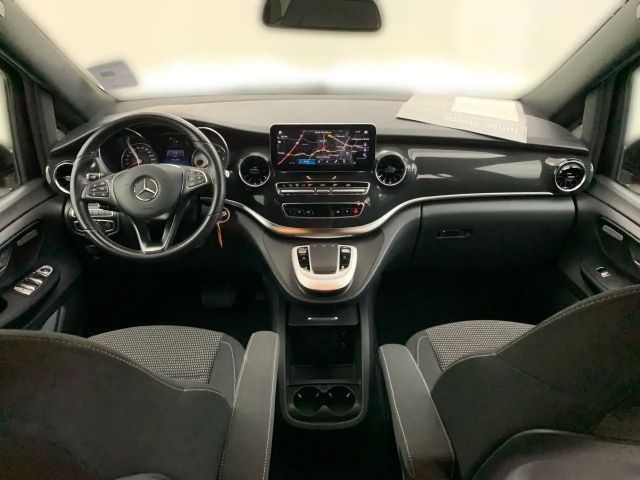 Mercedes-Benz V 280