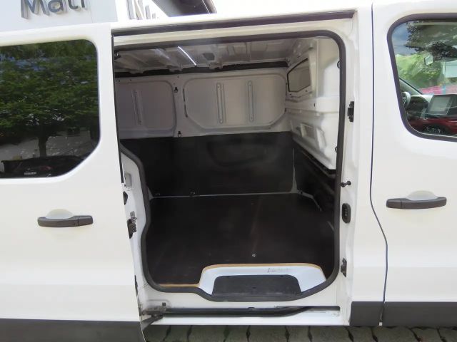 Nissan Primastar