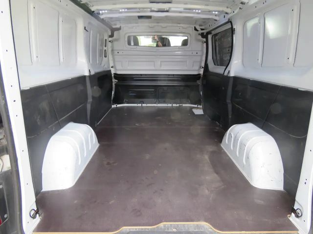 Nissan Primastar