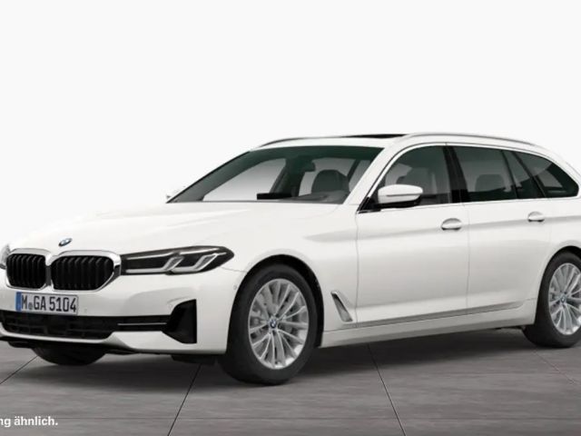 BMW 540 d xDrive Touring Luxury Line Pano. Standheizung DA 2023 Diesel