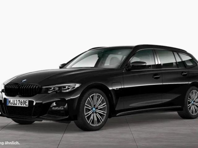 BMW 320 e xDrive Touring M Sport AHK DAB LED Komfortzgn. 2022 Hybride / Benzine