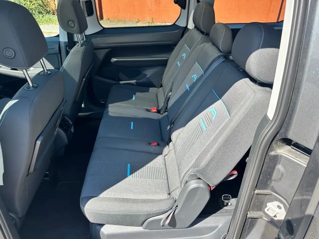 Ford Grand Tourneo