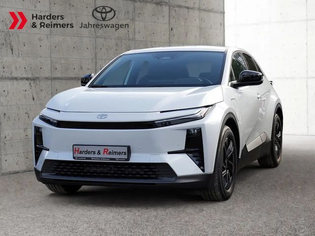 Toyota C-HR+