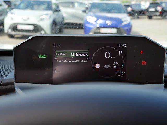 Toyota C-HR+
