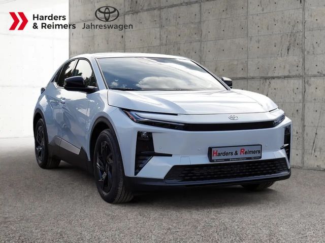 Toyota C-HR+