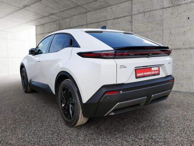 Toyota C-HR+