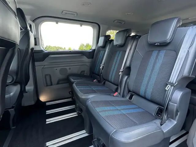 Ford Tourneo Custom