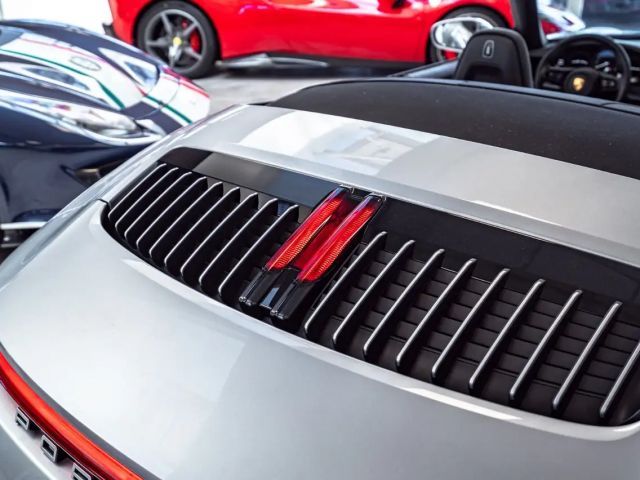 Porsche 992