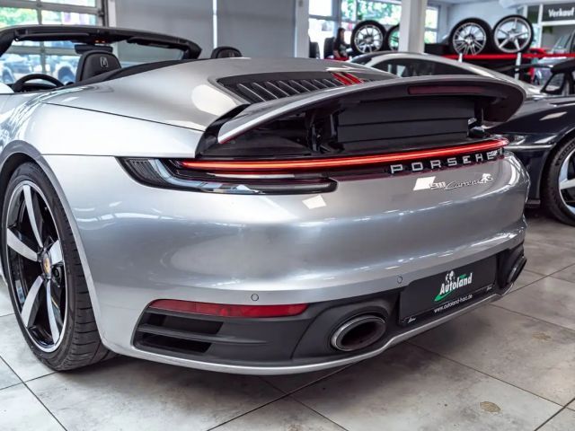 Porsche 992