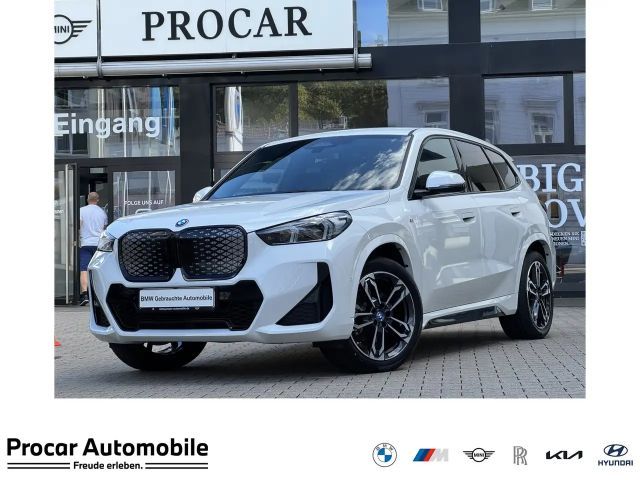 BMW iX1 xDrive30 M Sport DA+ PA AdapLED Shz. 19" LMR 2023 Elektrisch
