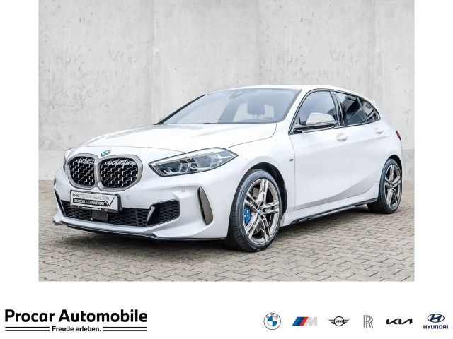 BMW 135 M135i xDrive Live Cockpit Professional+SHZ+PDC+Tem 2023 Benzine