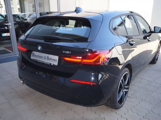 BMW 118
