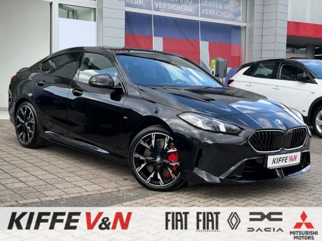 BMW 220 Gran Coupe M SPORT PANO ICONIC 360° HUD H/K 2025 Benzine