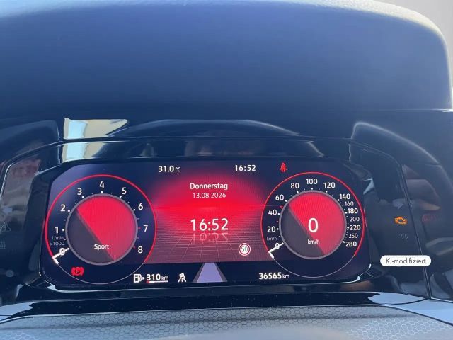 Volkswagen Golf GTI
