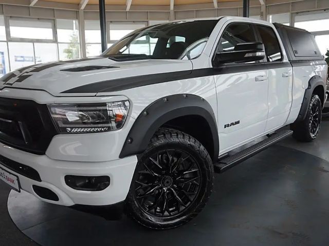 Dodge RAM 1500 HEMI 5.7 V8*hoch-breit*Leder*Navi*6Sitz 2021 Benzine