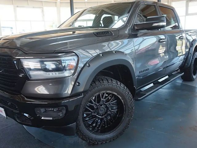 Dodge RAM REBEL *Navi 12*Leder*AHK*hoch-breit*Crew-Cab 2021 Benzine