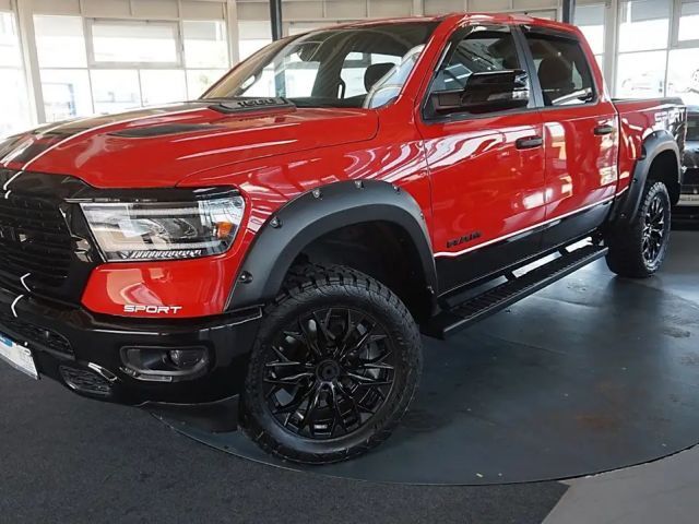 Dodge RAM 1500 HEMI 5.7l Crew-Cab*SPORT*Navi*Alu20*AHK 2023 Benzine