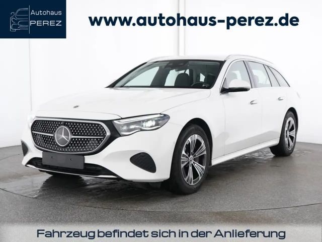 Mercedes-Benz E 450 E 450 T 4M AVANTGARDE AIRMATIC-AHK-360°-ASSIST + 2025 Benzine