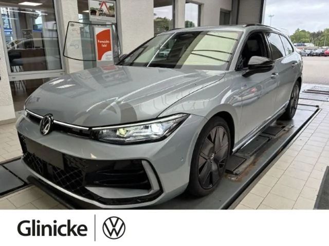 Volkswagen Passat Variant 2.0 TDI R-line BlackStyle Pano St 2024 Diesel