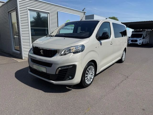 Peugeot Traveller