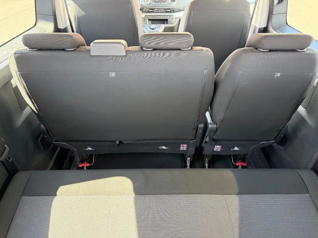 Peugeot Traveller