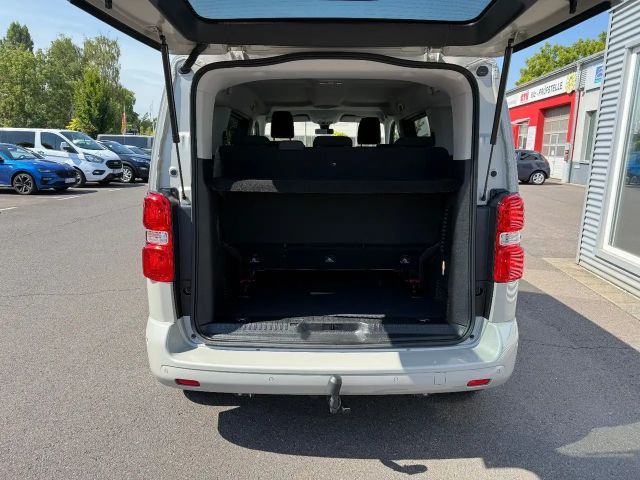 Peugeot Traveller
