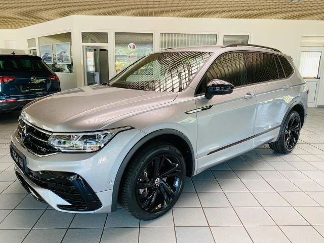 Volkswagen Tiguan Allspace R-Line 4Motion 2.0 TSI NAVI*AHK*StHz*IQ*RFK 2024 Benzine
