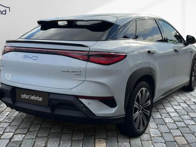 BYD Sealion 7