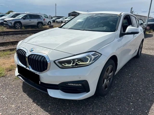 BMW 118 i Aut. Advantage 8-FACH LED NAVI COCKPIT SHZ 2021 Benzine