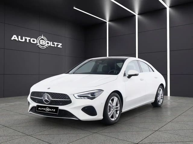 Mercedes-Benz CLA 180 Progressive Line Adv. Pano Kamera MBUX 2025 Benzine