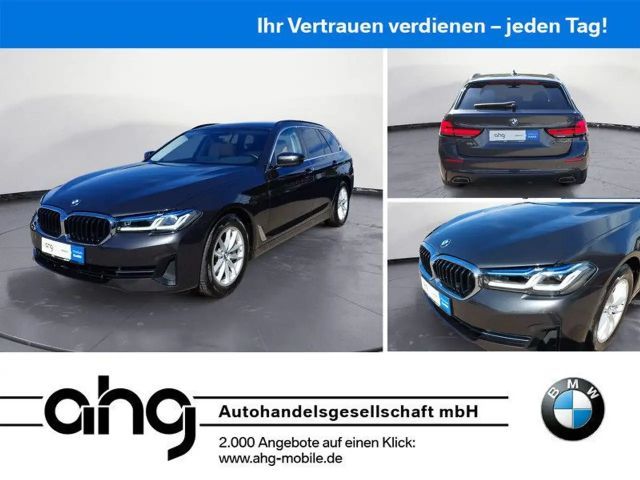BMW 530 d xDrive Touring Innovationsp. AHK Komfortzug 2023 Diesel
