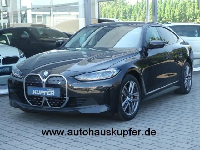 BMW i4 eDrive40 Sportsitz Leder*ACC Prof°AHK-el.Sitz 2023 Elektrisch