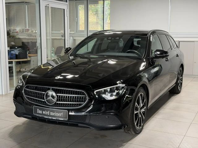 Mercedes-Benz E 220 d T Avantgarde DISTRONIC+ PANO+LED+PDC&360° 2023 Diesel