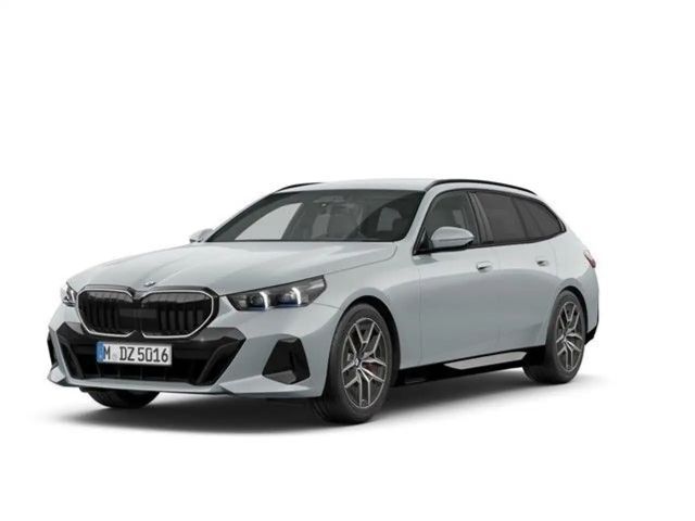 BMW 540 d xDrive Touring M Sportpaket Klimaaut. AHK 2025 Diesel