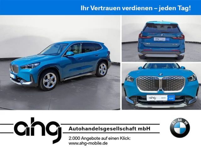 BMW iX1 xDrive30 Navi Tempom.aktiv Panoramadach Blue 2024 Elektrisch