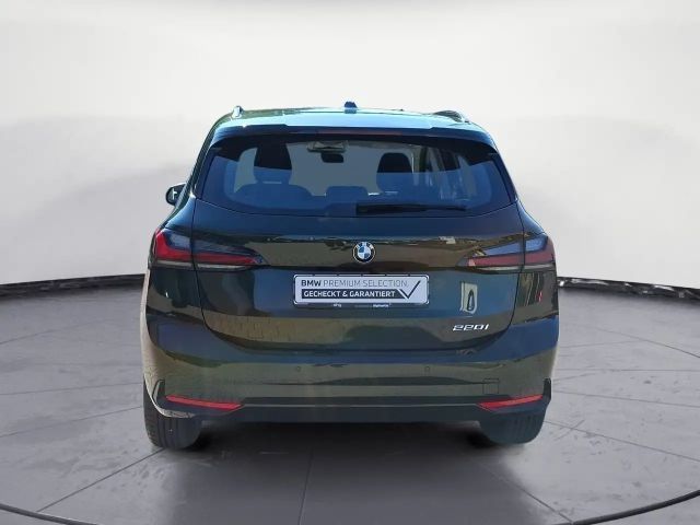 BMW 220