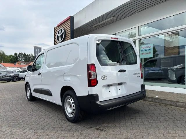 Toyota Proace City