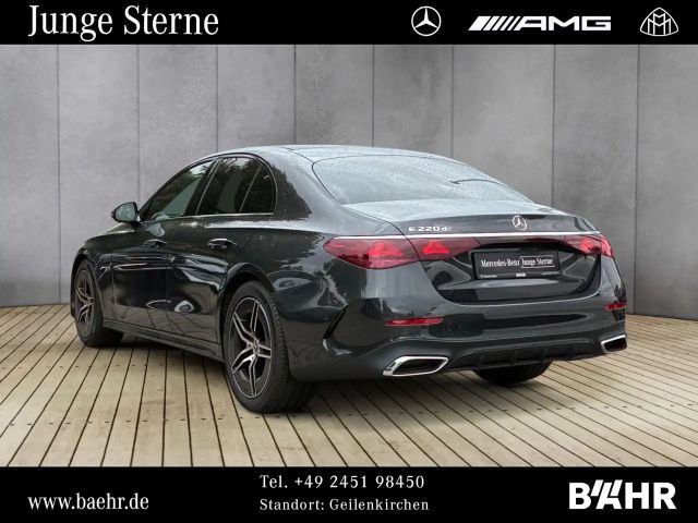 Mercedes-Benz E 220