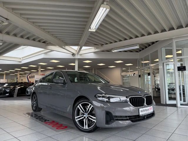 BMW 530 d Lim. xDrive AUT./LED/CAM/SHK/A.TEMPO 2022 Diesel