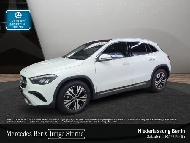 Mercedes-Benz GLA 180 PROGRESSIVE+PANO+AHK+LED+KAMERA+KEYLESS+7G 2025 Benzine