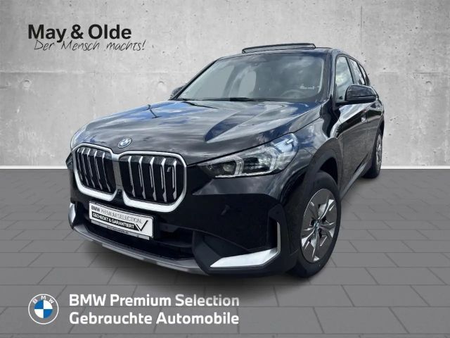 BMW iX1 xDrive30 LED ACC 360 Panorama AHK Keyless 2023 Elektrisch