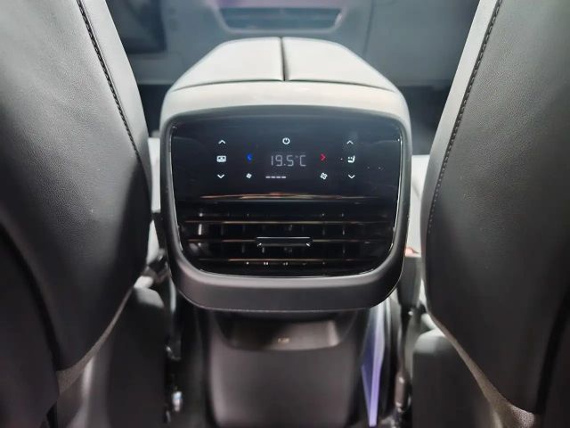 Mazda CX-6e