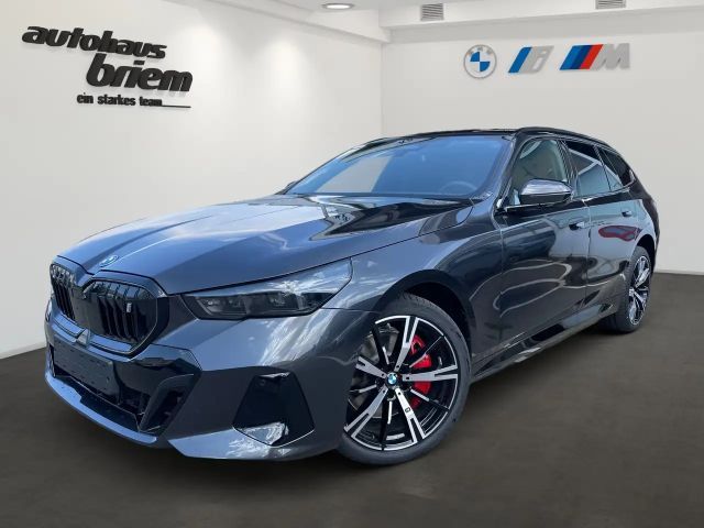 BMW i5 xDrive40 Touring, M Sport Pro, SUMMER SALE % 2026 Elektrisch