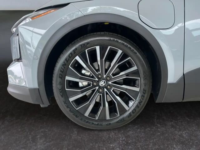 Toyota C-HR+