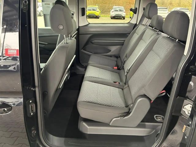 Ford Grand Tourneo