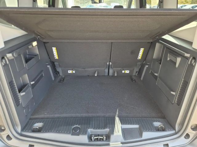 Ford Tourneo